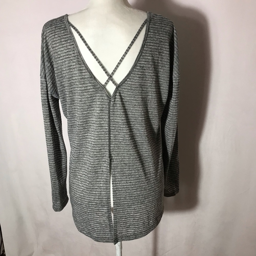 North Face Long Sleeve Shirt - Picture 7 of 7